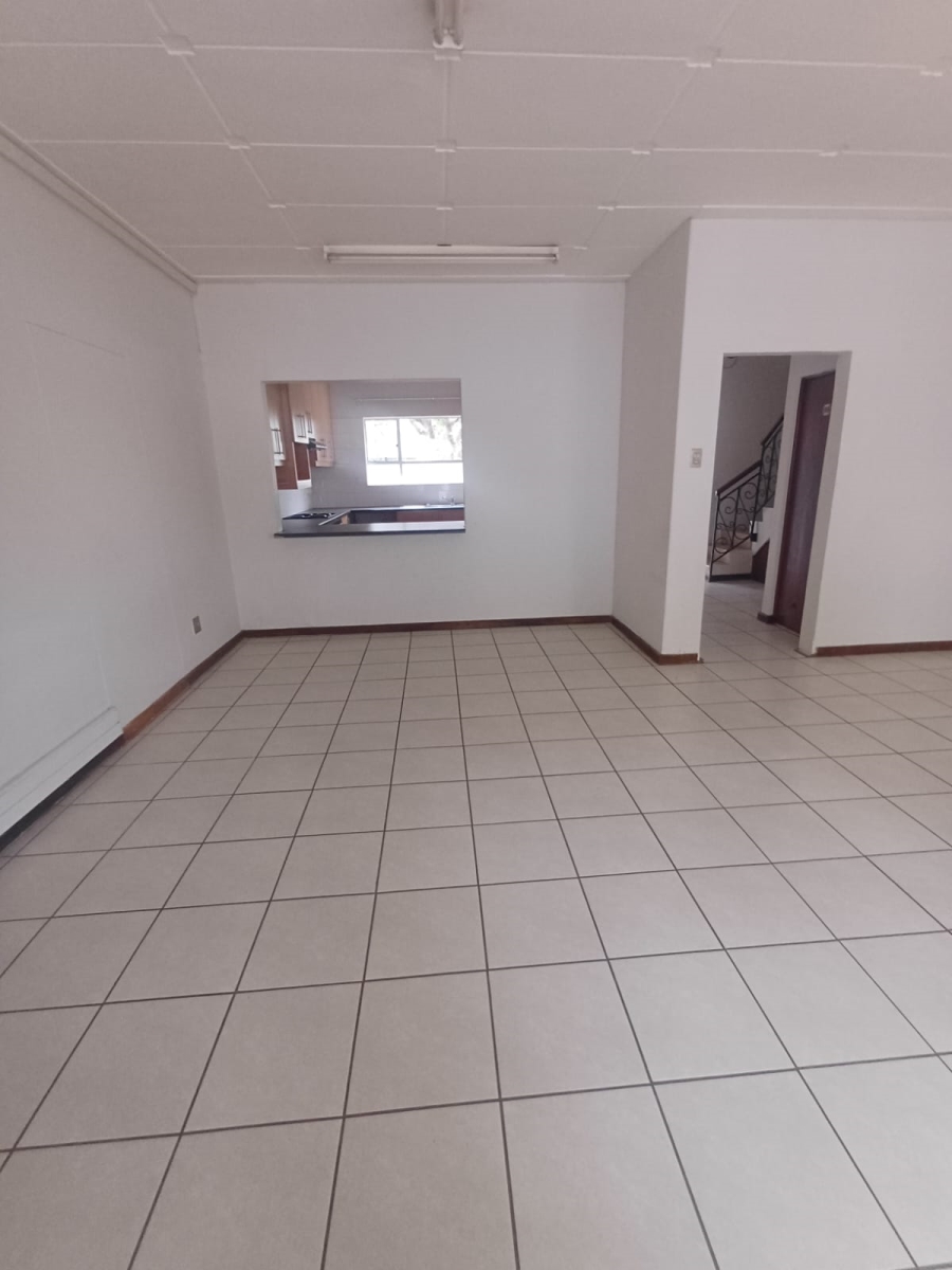 To Let 3 Bedroom Property for Rent in Queenstown Central Eastern Cape